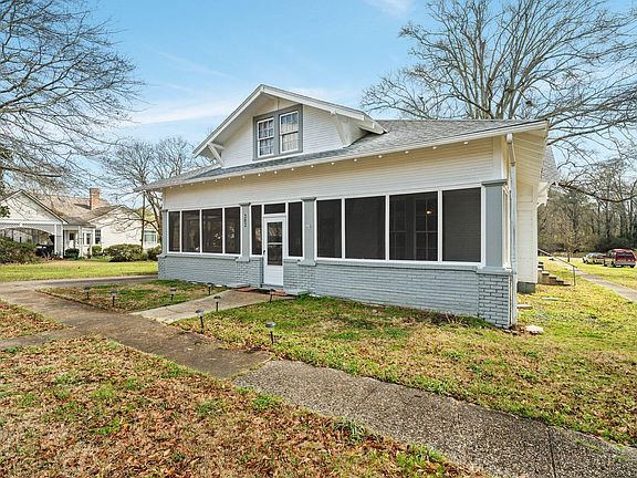 4th image of 202 S 4th St