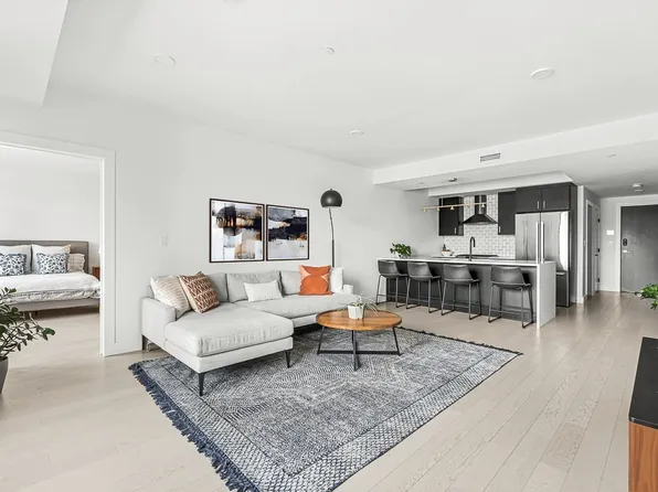 395 Alewife Brook Pkwy #3H, Somerville, MA 02144