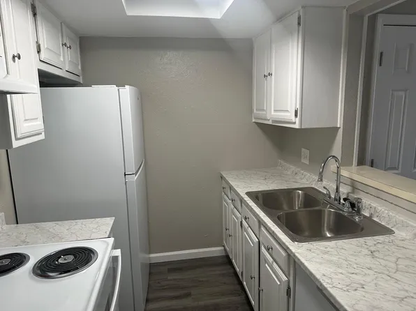 8001 Rothington Rd, Dallas, TX