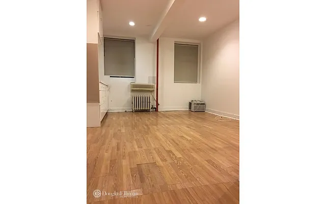 Rented by Douglas Elliman | media 39