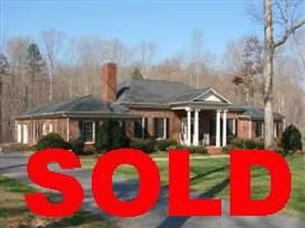 913 Mountain Valley Dr, Asheboro, NC 27205