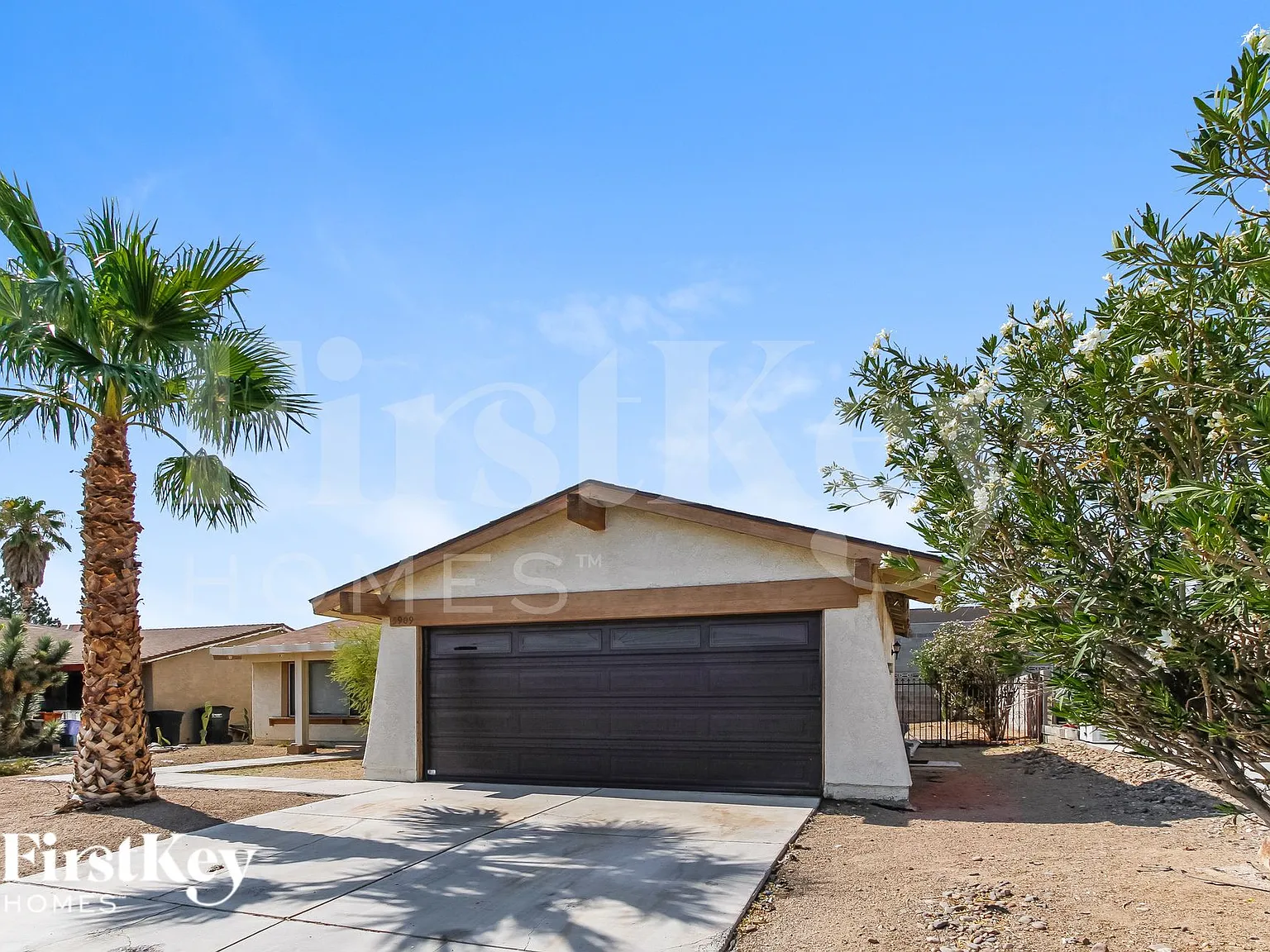 3 bed, 2.0 bath, 1233 sqft, $2,050 — Photo 2