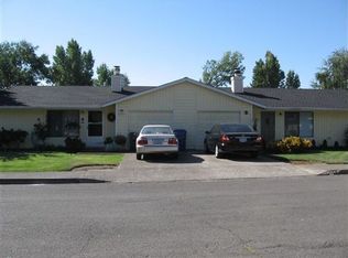 2545 Phipps Cir NE, Salem, OR 97305
