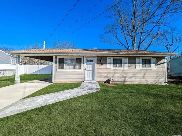1723 Pine Acres Boulevard, Bay Shore, NY 11706