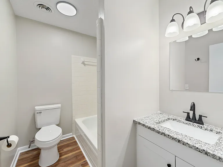 105 Windcreek Ln — Photo 26