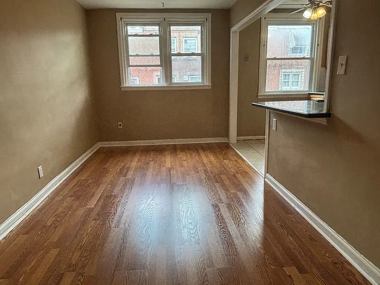 6235 Walker St — Photo 1
