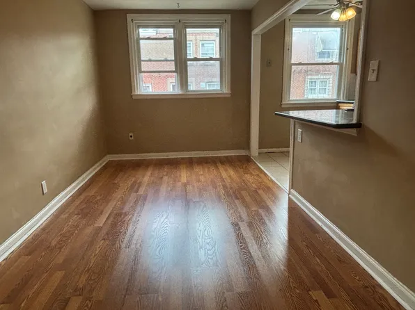 6235 Walker St, Philadelphia, PA 19135