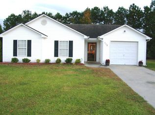 112 Sutton Dr, Elizabeth City, NC 27909