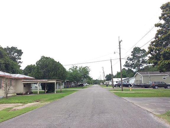5th image of 602 Ann Dr