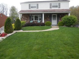 496 Rainier Dr, Pittsburgh, PA 15239