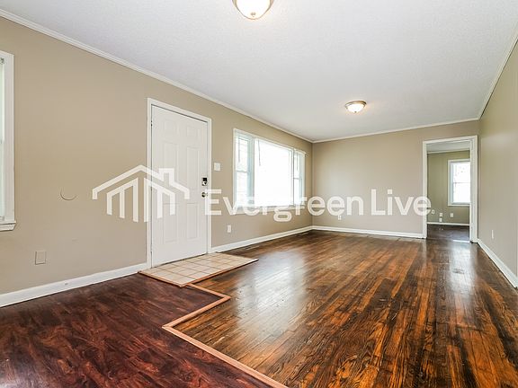 4th image of 13711 Cypress Ave