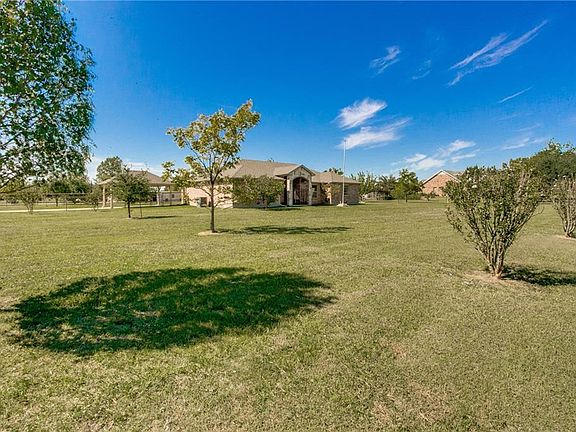 2nd image of 19285 Horseshoe Dr