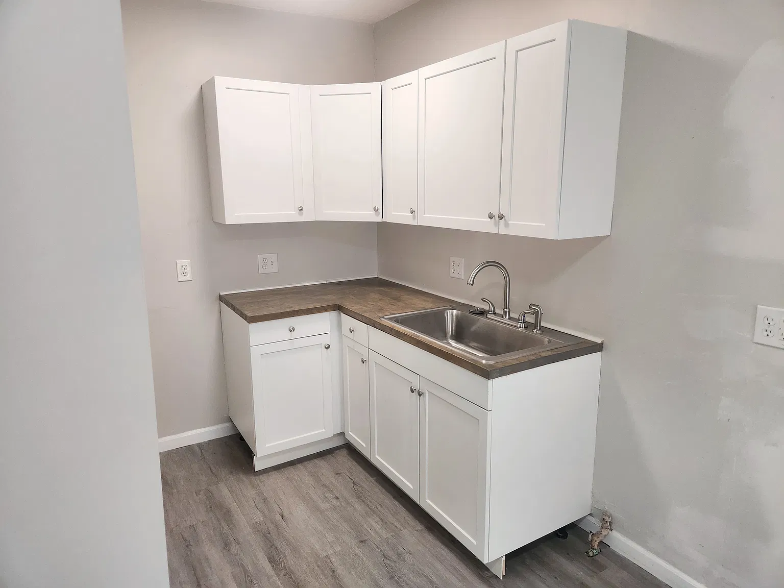 154 S Market St — Photo 1