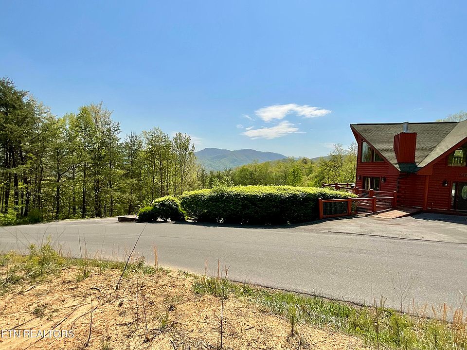 2nd image of LOT 49 Cats Paw Ln