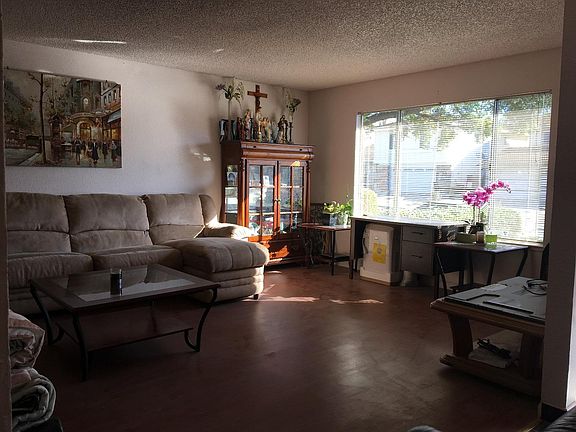 2nd image of 2919 Glen Craig Ct