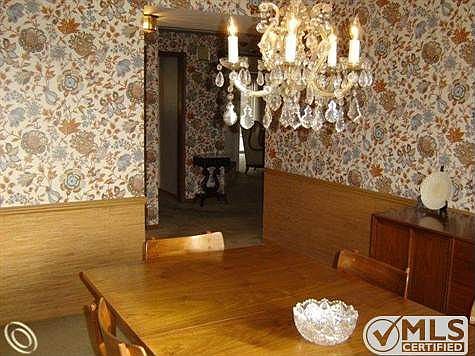 908 Harcourt Dining rm#2.JPG