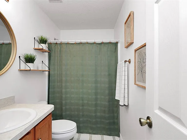 10648 SW 38th Ave — Photo 35