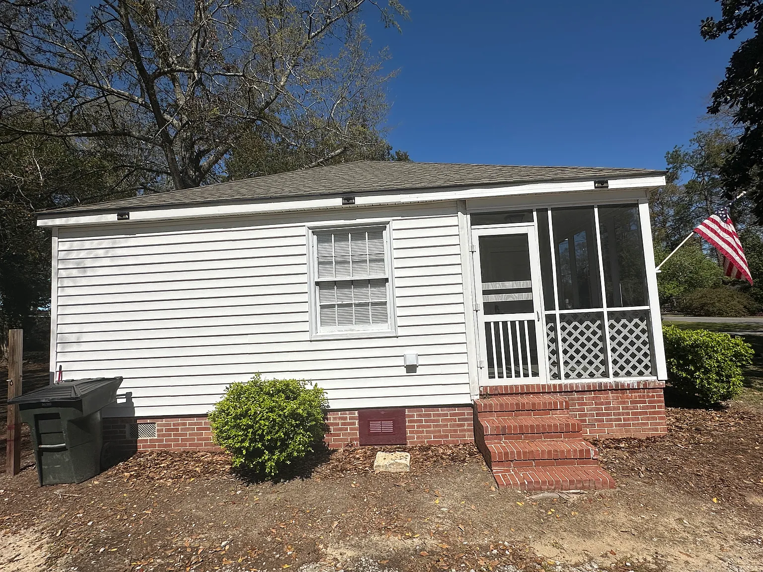 2 bed, 973 sqft, $1,350 — Photo 3