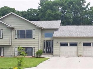 109 Wild Rose Ave, Forest City, IA 50436