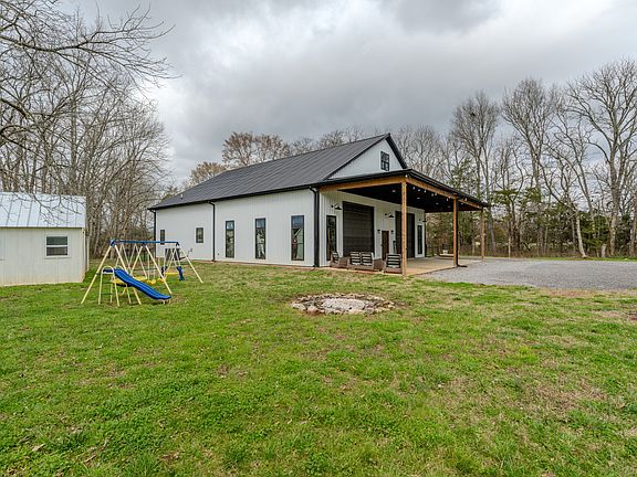 2nd image of 10107 Rocky Hill Rd