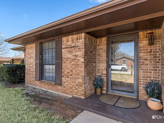 3rd image of 9 Vera Ct