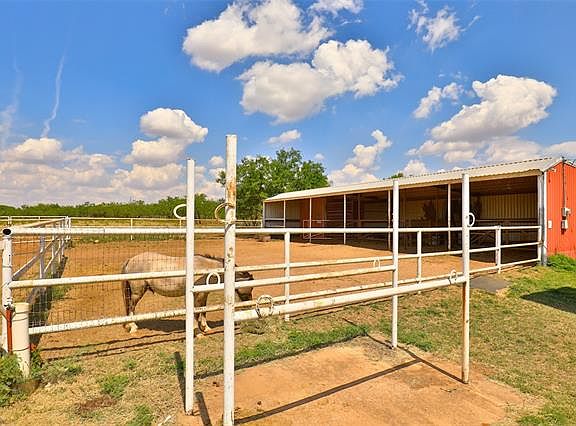 4th image of 19533 Private Road 343