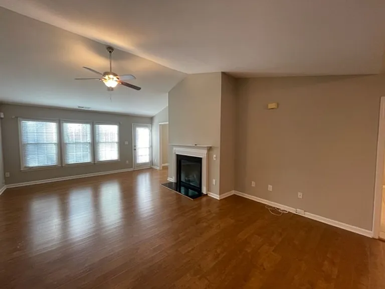 2508 Deanwood Dr — Photo 4