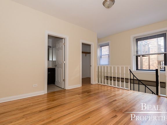 3rd image of 635 W Barry Ave #635309