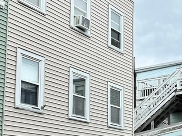 14 Emmet St, South Boston, MA 02127