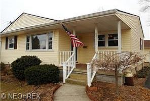 3rd image of 621 Jerry Dr