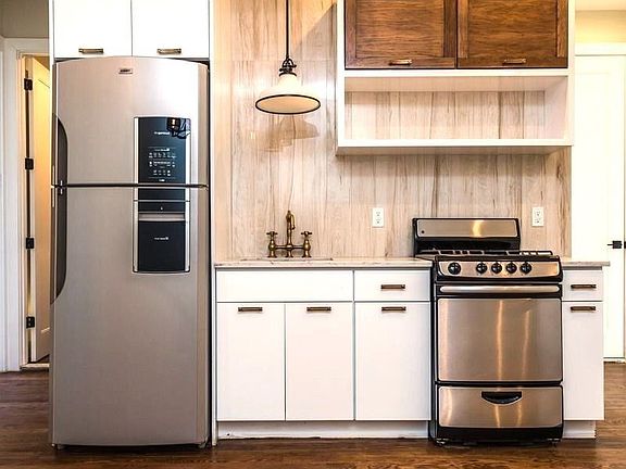 2nd image of 291 Stockholm St #1000