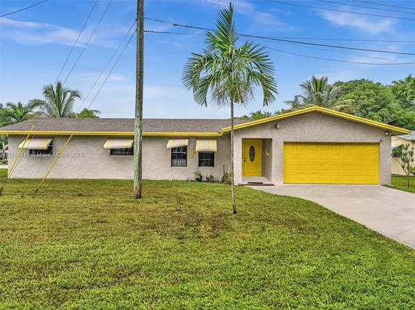 228 SW 5th Ave, Hallandale Beach, FL 33009