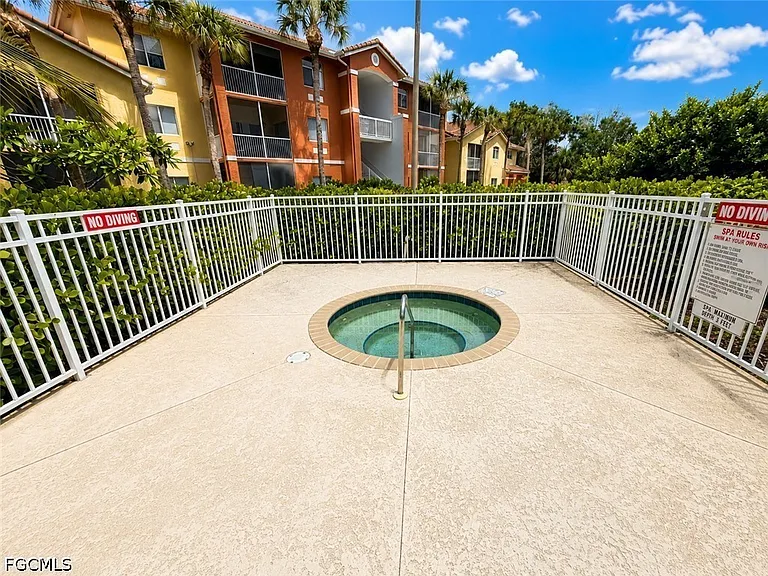 6490 Aragon Way #303 — Photo 30