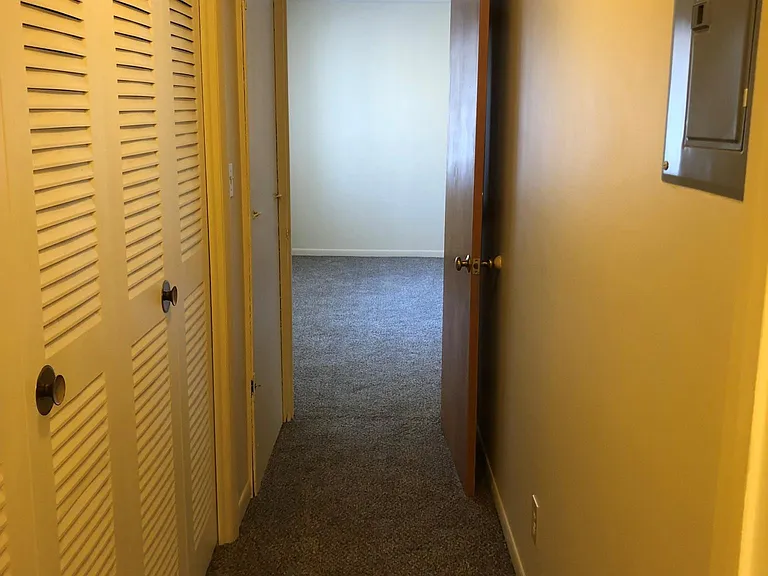 1100 Center Ave #303 — Photo 8