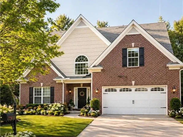 910 Park Knoll Ct, Lawrenceville, GA 30043