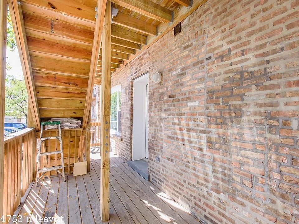 1st image of 4753 N Leavitt St #1716
