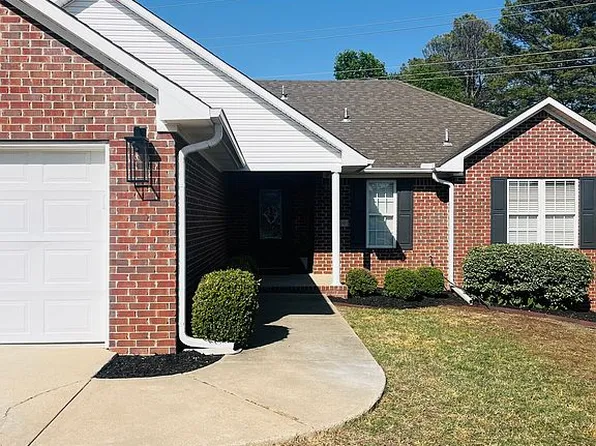 700 Amberwood Cv, Jonesboro, AR 72401