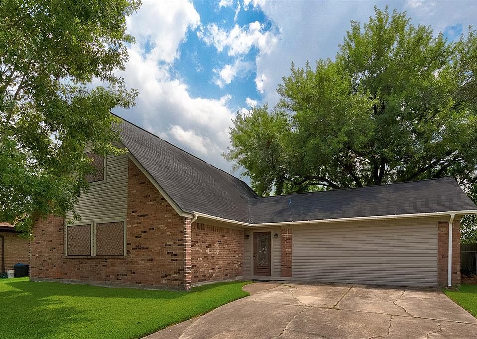 1st image of 5816 S Meadow Dr