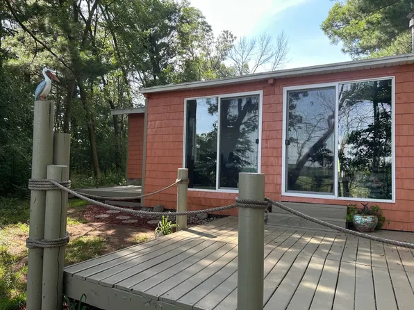 W5808 Oxbow Trl, Princeton, WI 54968