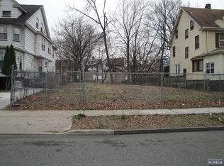 88 Roosevelt Ave, East Orange, NJ 07017