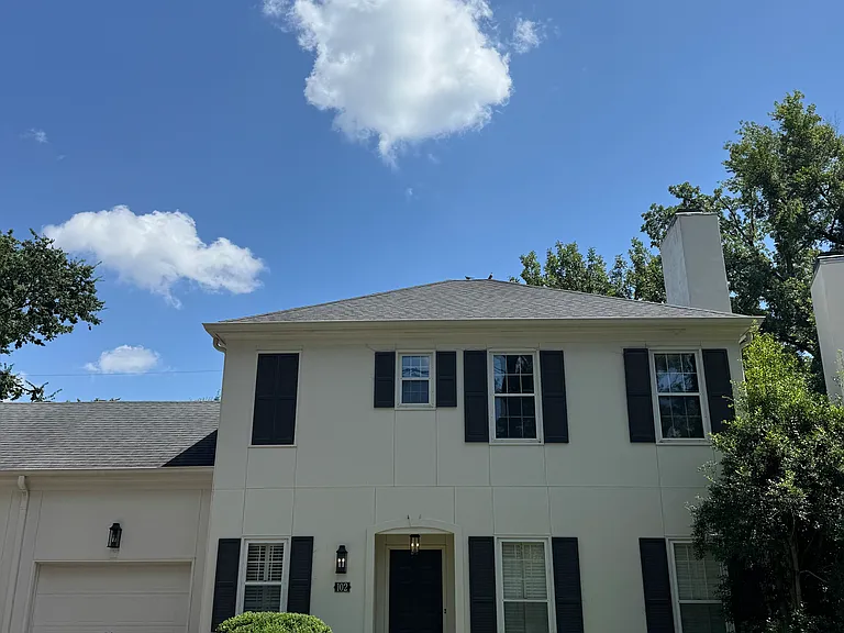 102 Nichols Ct — Photo 2
