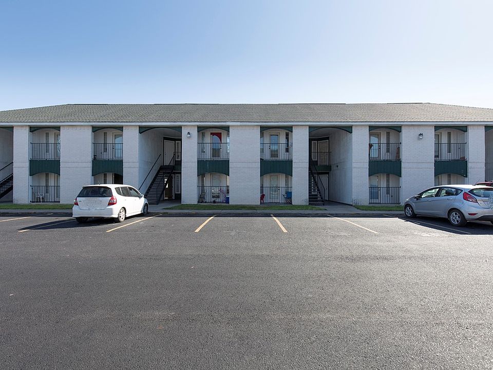 1st image of 3005 Daffodil Ave APT 24