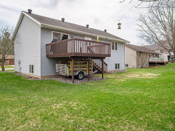 4th image of 512 Windsor Forest Drive