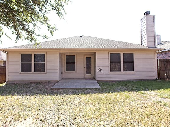4th image of 2228 Jocelyn Way