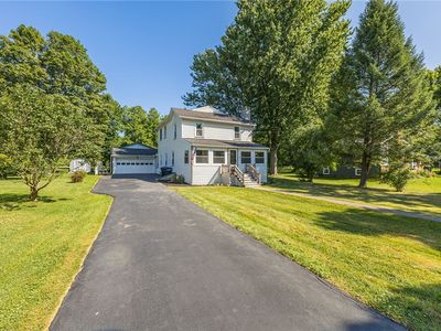 82 Chapel St, Canandaigua, NY, 14424