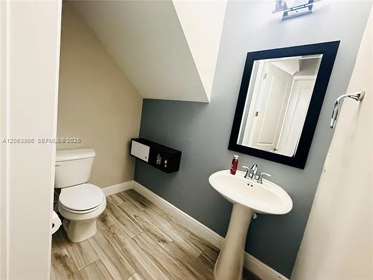 12403 NW 18th Ct #Townhouse 12403 — Photo 11