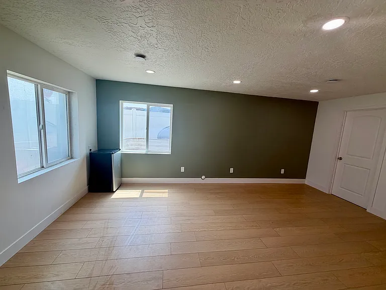 1431 W Rose Glow Dr — Photo 27