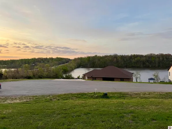 81 Kelsey Joe Ln, Eddyville, KY 42038