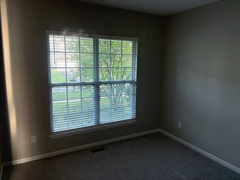N622 Bowdish Dr — Photo 10