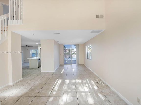 5th image of 1269 NW 106th Ter